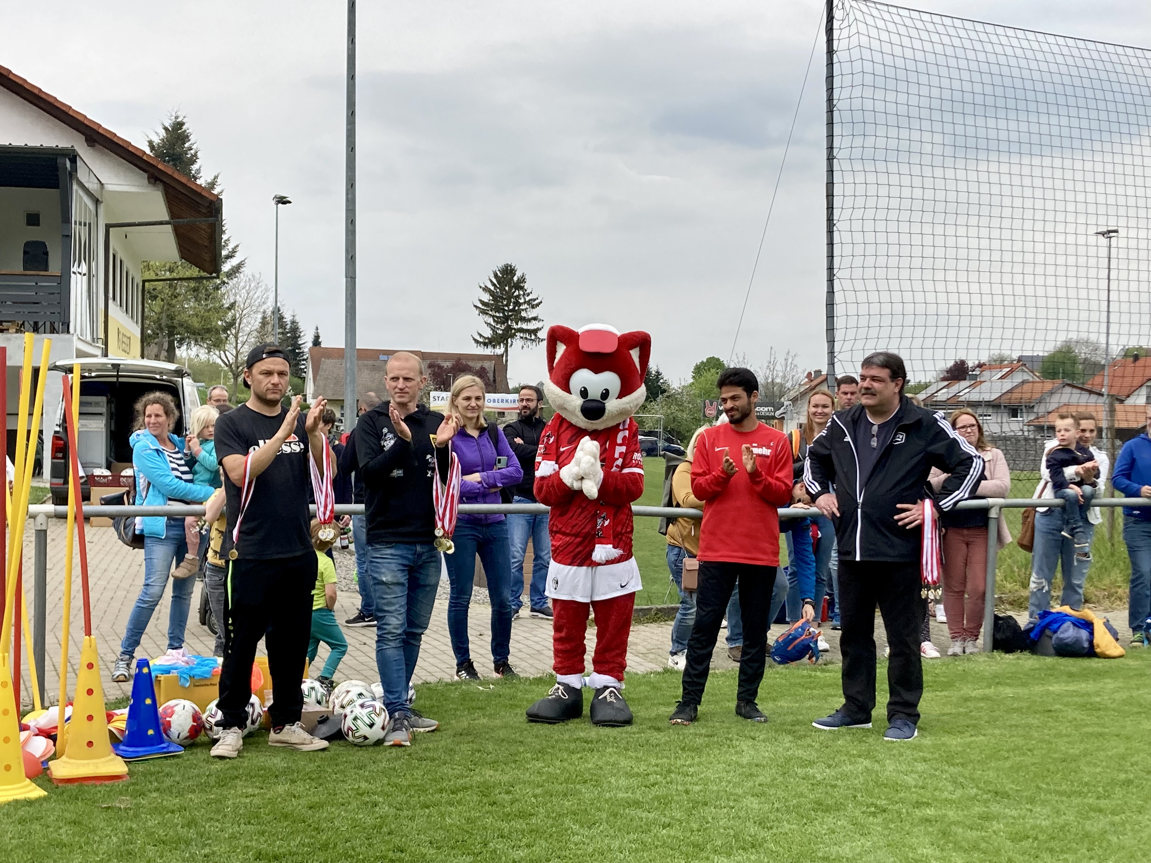 Saisonerffnung der G- und F-Jugenden beim SV Nesselried